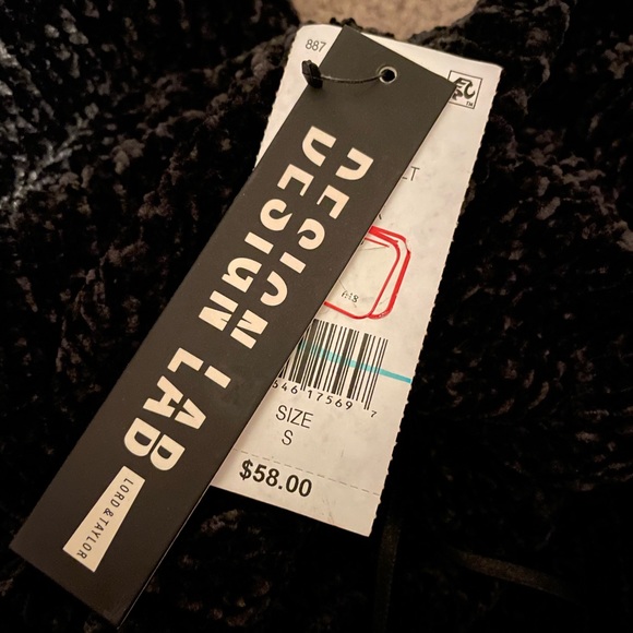 V Neck Sweater Shirt - Picture 3 of 3